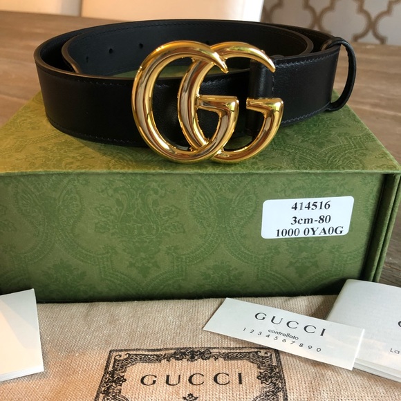 Women’s new in box Gucci belt. Black leather with gold-color double GG buckle. - Picture 1 of 10